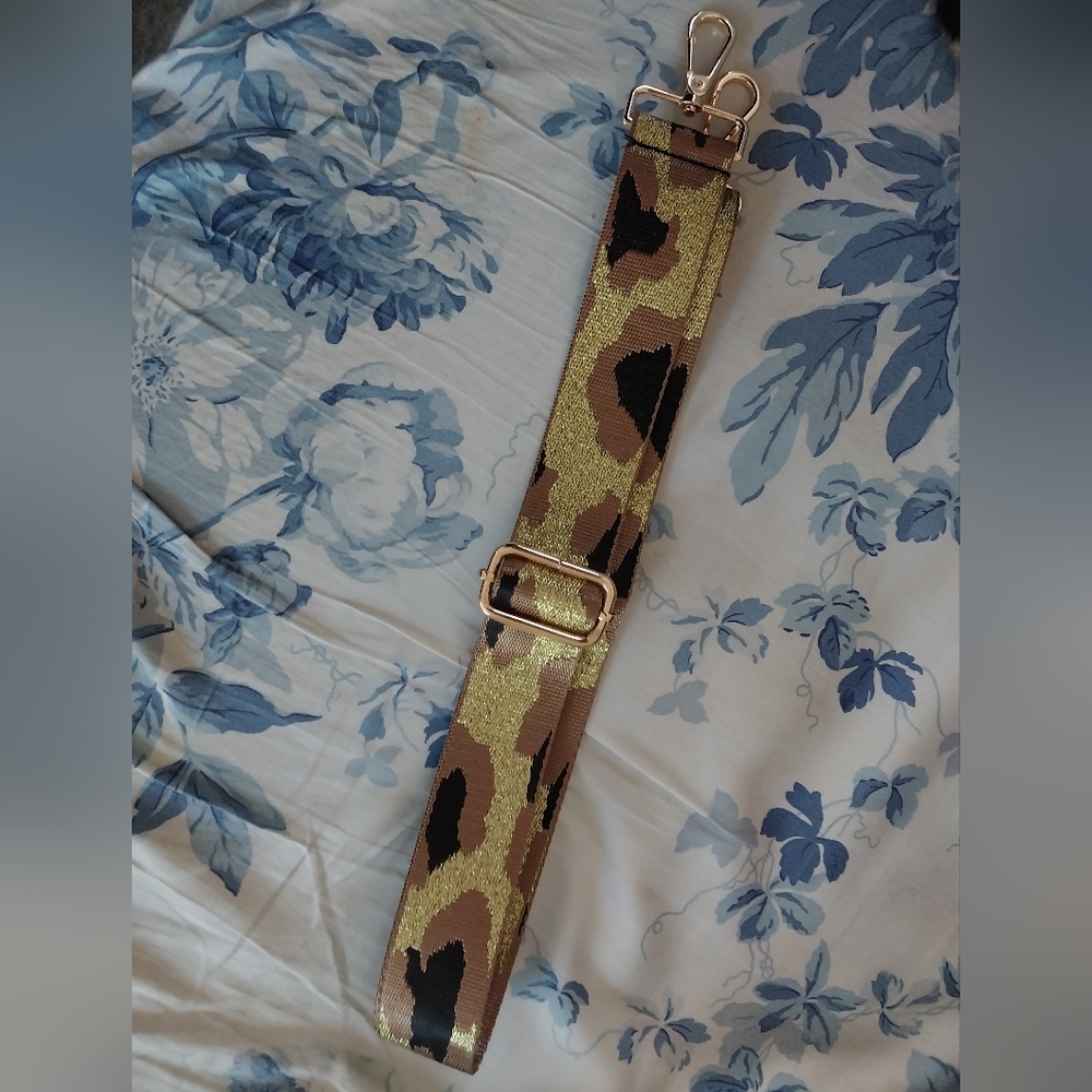 Purse strap NWOT